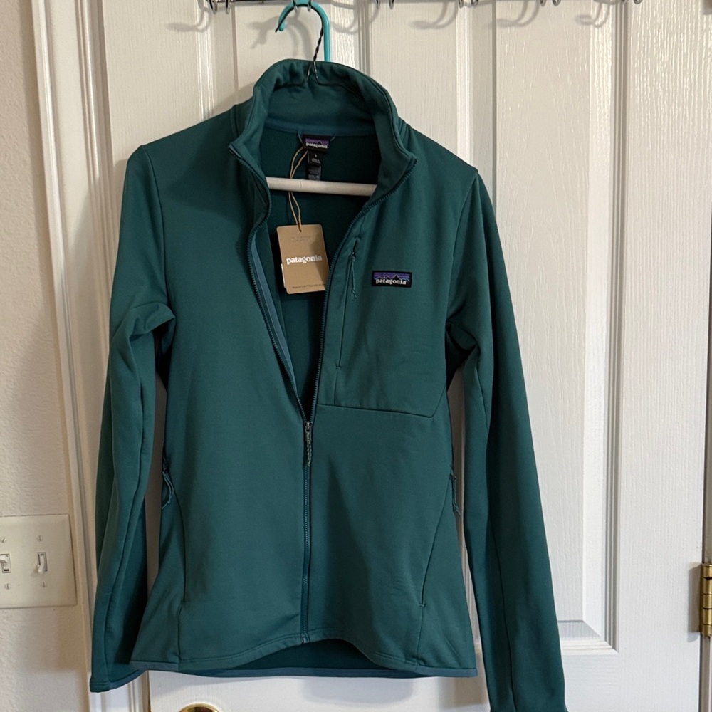 Patagonia Women's R1 Thermal 
Teal Green Full-Zip Jacket
Color: Wetland Blue